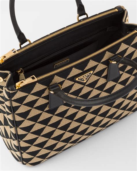 borsa prada jacquard|Borsa Symbole in jacquard in Nero .